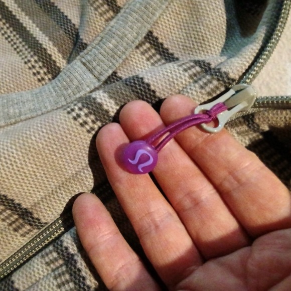 Lululemon Scuba Full Zip Fleece Lined Jacket - Picture 8 of 8